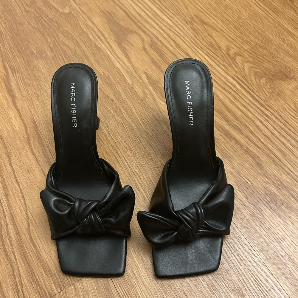 Marc Fisher Bow Heels